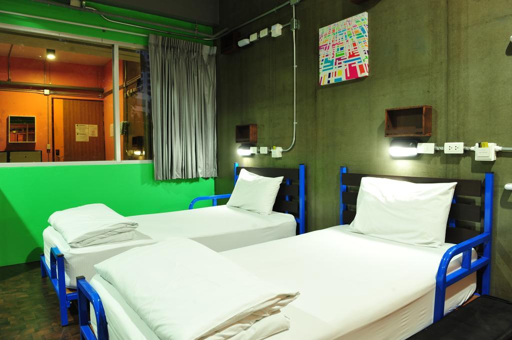 Saphaipae Hostel Bangkok Rum bild