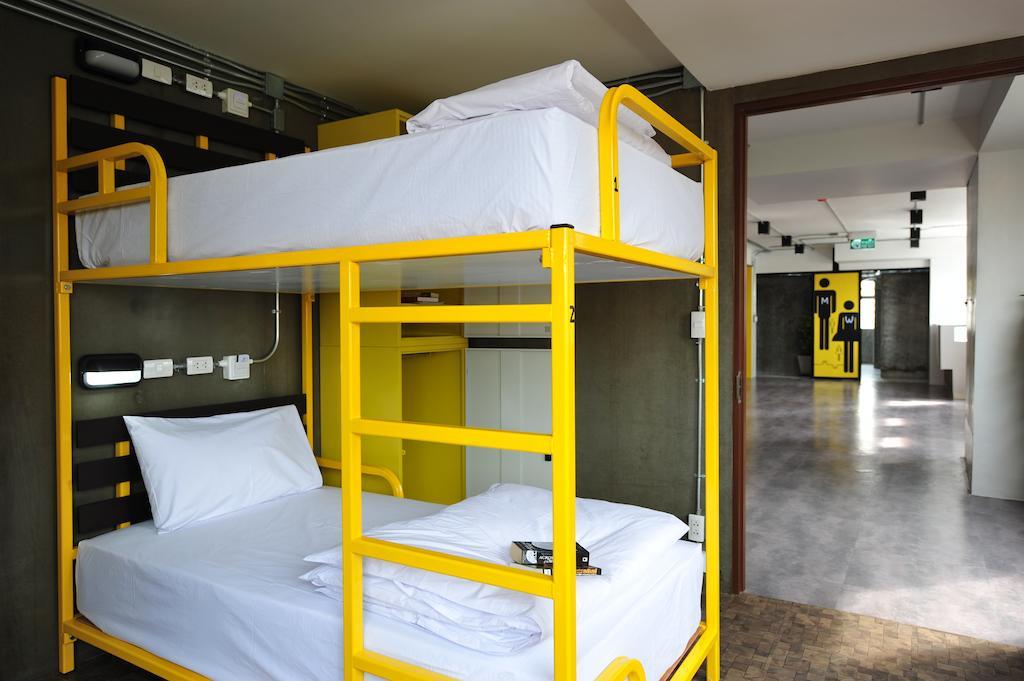 Saphaipae Hostel Bangkok Rum bild