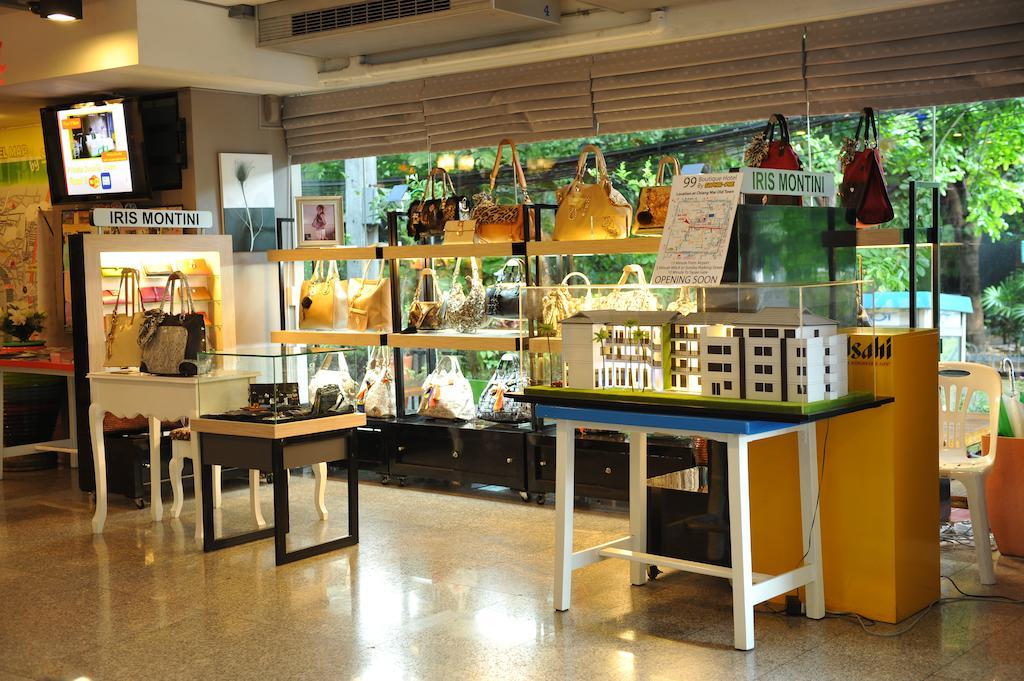 Saphaipae Hostel Bangkok Exteriör bild